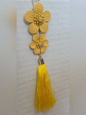 Ethel & Myrtle Yellow Flower Pendant Necklace NWT